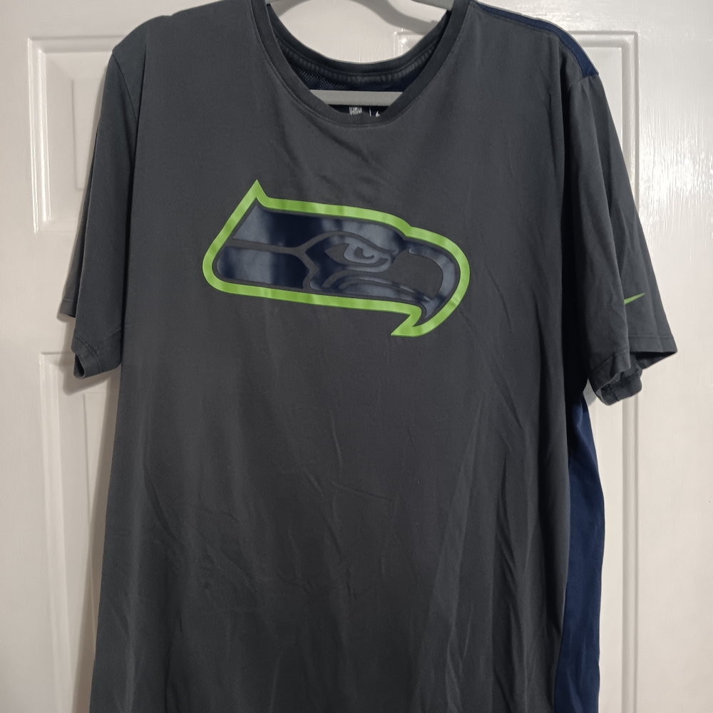 Men's Dark Gray and Navy Sports Tee